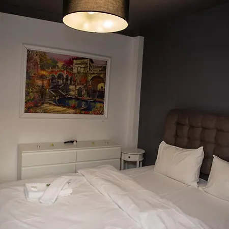 Modern - Nature View Loft - Luxury